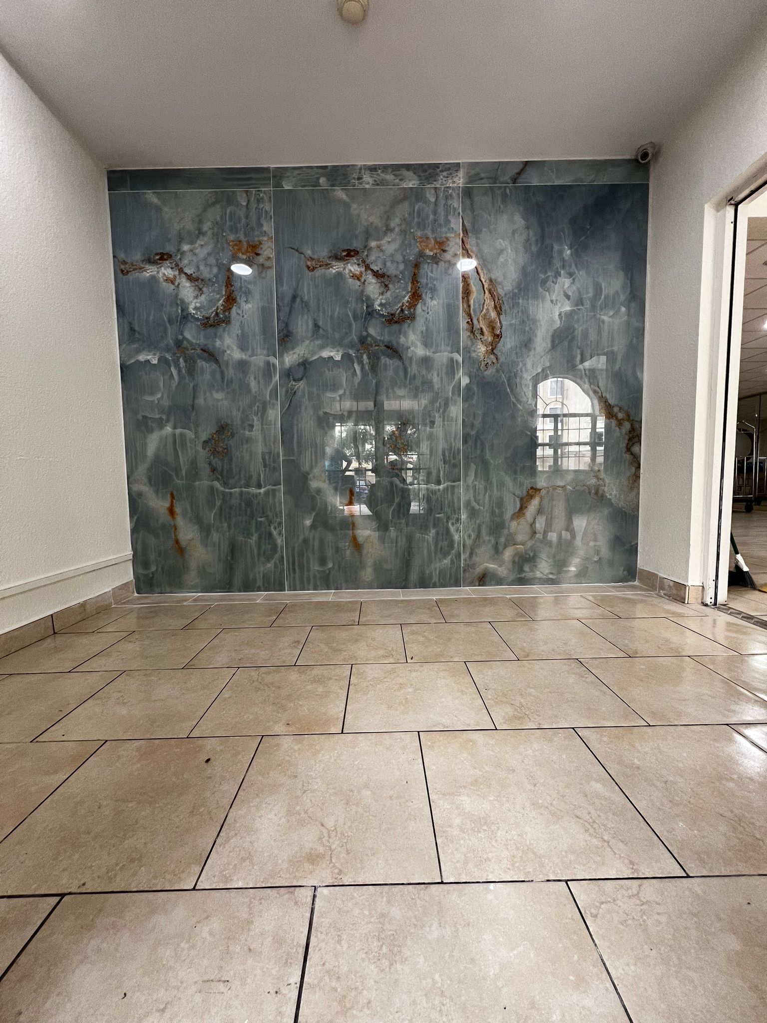 Decorative wall installation